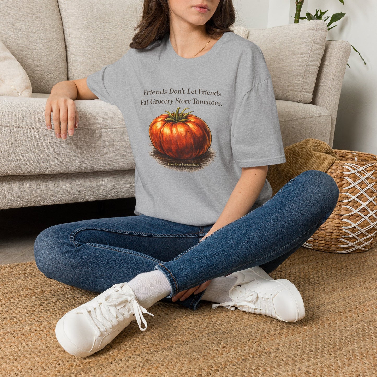 Friends Don’t Let Friends Eat Grocery Store Tomatoes | Tomato Lover Tee